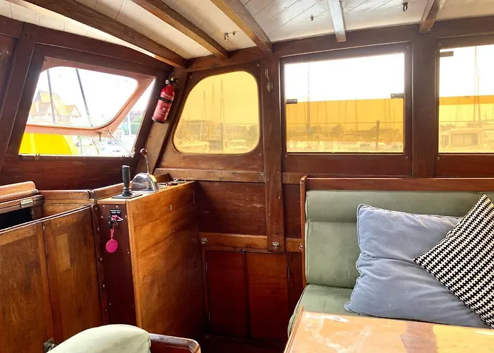 Port Deauville Yacht vintage