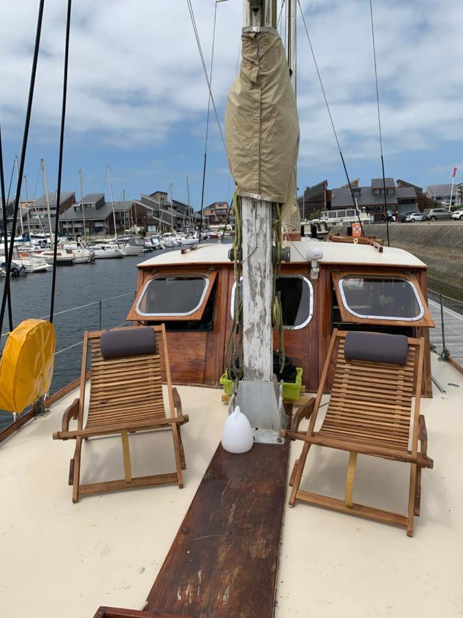 Port Yacht Vintage Botel
