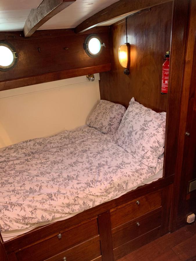 Port Yacht Vintage Botel *