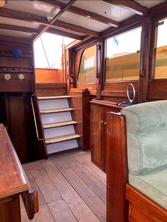 Port Yacht Vintage